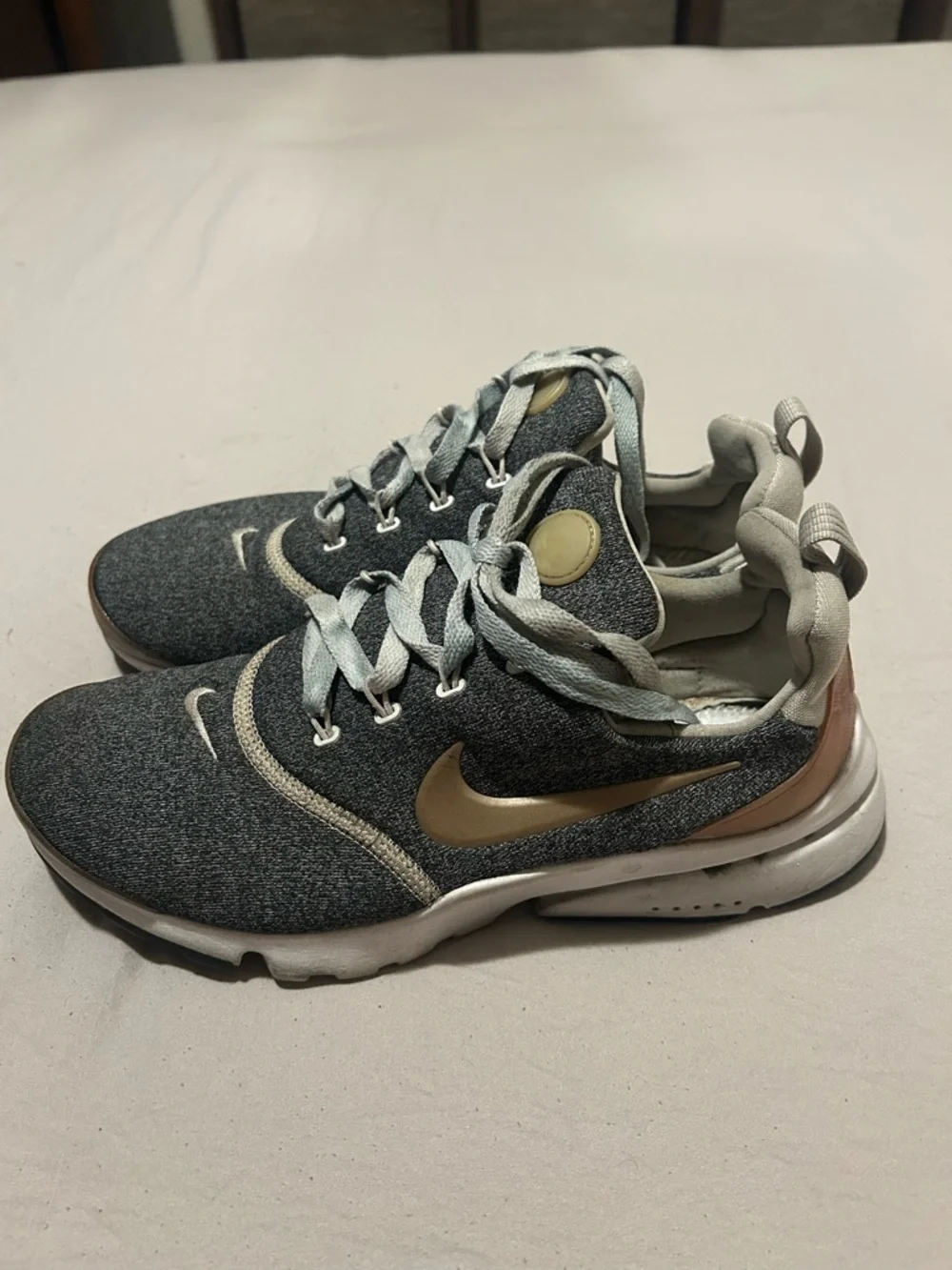 Nike Women's Heathered Gray and Light Beige Athletic Sneakers